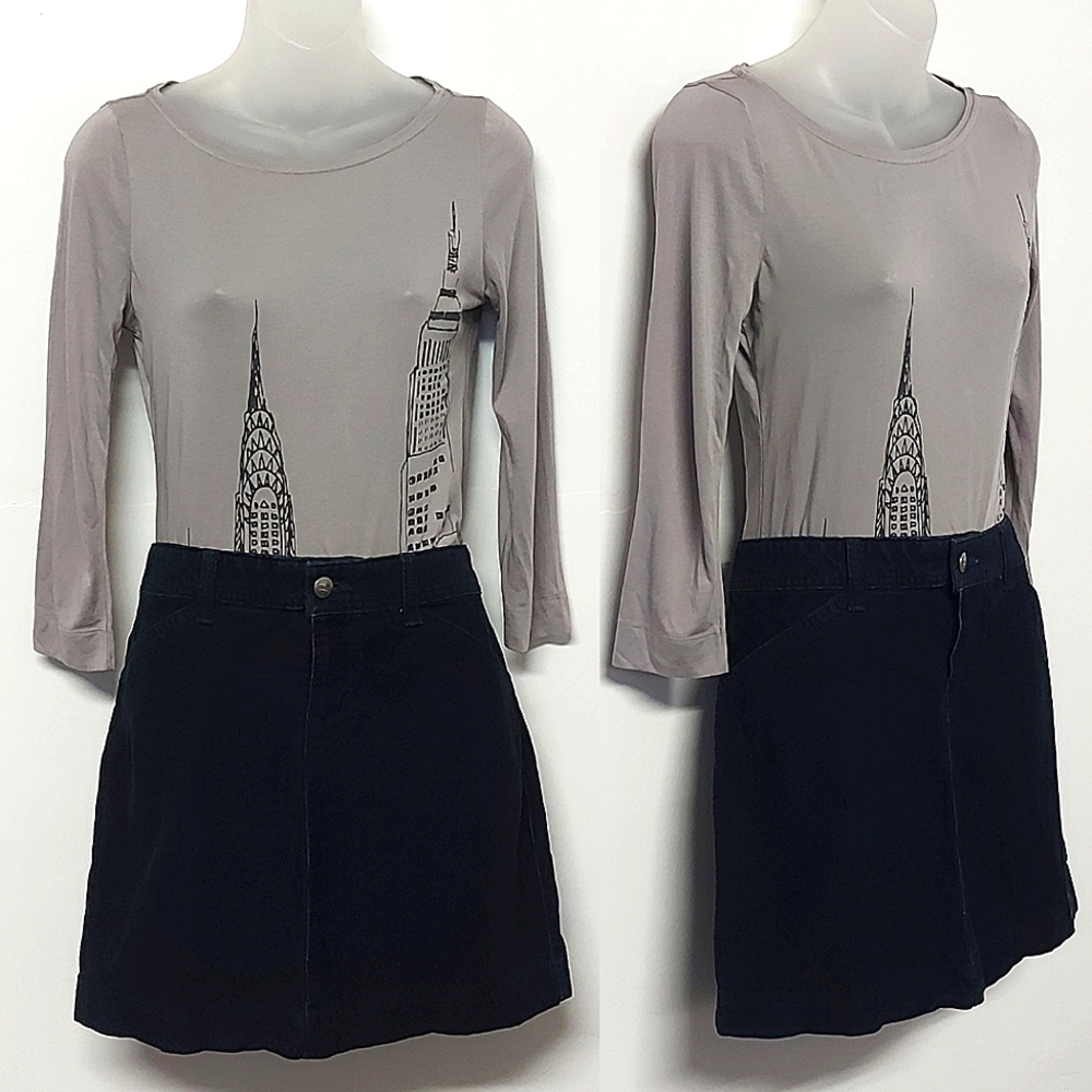 3 for $25- Mountain Hardwear Navy Blue Corduroy Mini Skirt, Size 8.